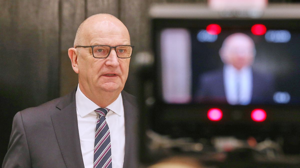 Rassistische Gesänge in Diskothek - Woidke entsetzt