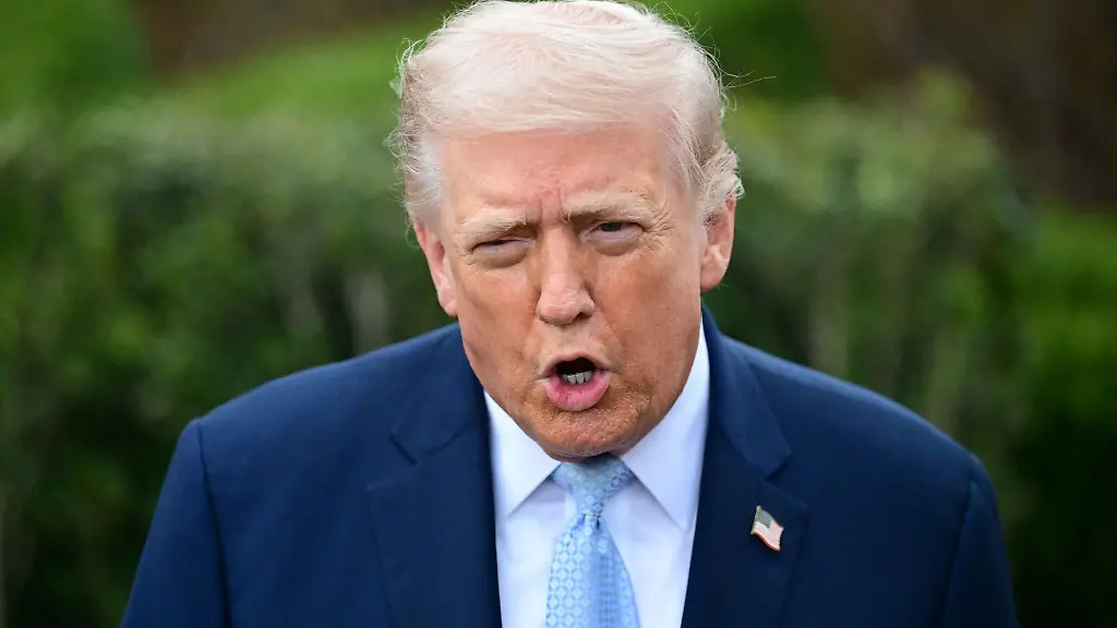 US-Praesident-Trump-will-dass-Beamte-der-umstrittenen-Behoerde-ICE-sich-um-die-Sicherheit-an-Flughaefen-kuemmern