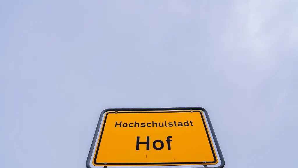 In-Hof-verliert-Oberbuergermeisterin-Eva-Doehla-ihr-Amt-nach-der-Stichwahl