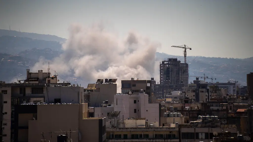 Smoke-rises-after-an-Israeli-airstrike-hits-the-southern-suburbs-of-Beirut-March-17-2026-Israel-has-continued-its-aerial-and-ground-assault-in-Lebanon-after-Hezbollah-the-Iran-backed-militant-group-in-Lebanon-launched-missiles-at-Israel-in-what-it-said-was-retaliation-for-the-joint-U-S-Israeli-war-on-Iran