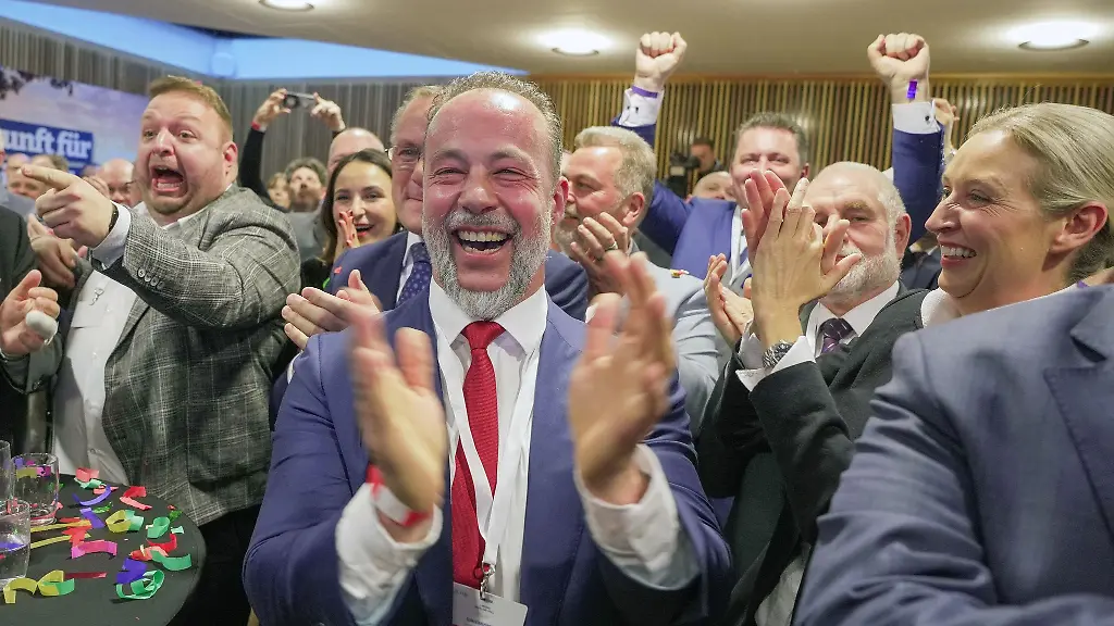 Die-AfD-um-Jan-Bollinger-hat-deutlich-zugelegt