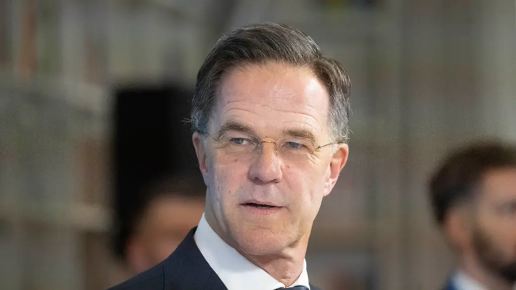 Mark-Rutte-NATO-Generalsekretaer-nimmt-an-einem-Pressestatement-vor-dem-Transatlantischen-Forum-der-CSU-im-Rahmen-der-Muenchner-Sicherheitskonferenz-teil