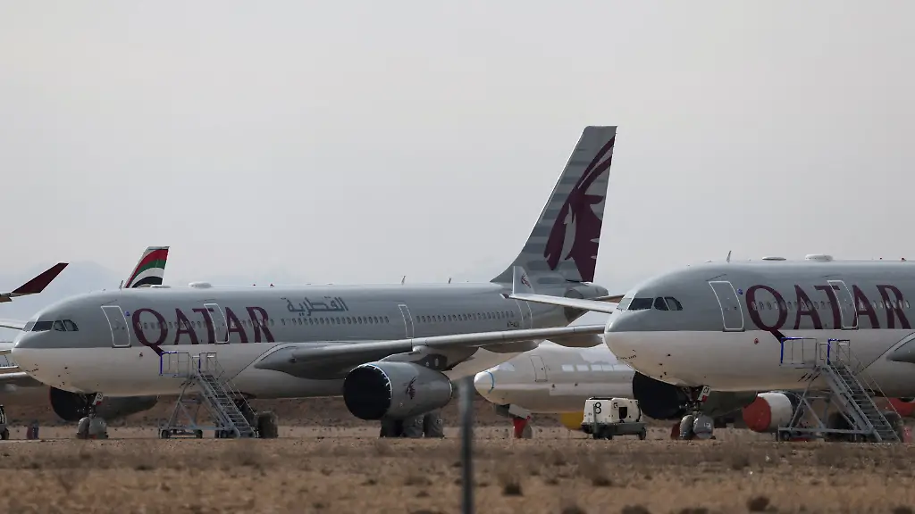 Qatar-Airways-aircraft-parked-at-Teruel-Airport-in-Spain-as-airlines-move-planes-away-from-escalating-conflict-in-the-Middle-East-in-Teruel-Spain-March-20-2026