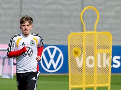 Bayern-Überflieger vor DFB-Debüt: Lennart Karl nimmt nun Nachhilfe bei Bundestrainer Nagelsmann