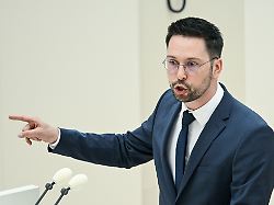 Rechte Parolen bei Teenie-Party: AfD nimmt Jugendliche nach rassistischen Gesängen in Schutz