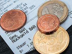 Im Gegenzug andere Entlastungen?: Finanzministerium denkt über Erhöhung der Mehrwertsteuer nach