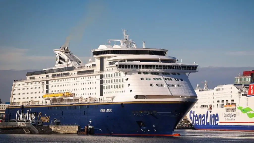 Die-Norwegen-Faehre-Color-Magic-l-der-Reederei-Color-Line-Cruises