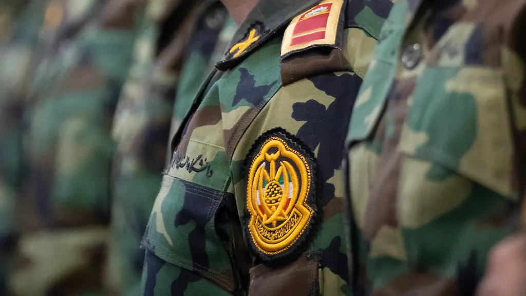 Iranian-Army-Ground-Force-military-personnel-participate-in-a-Friday-prayers-ceremony-at-the-University-of-Tehran-in-Tehran-Iran-on-April-11-2025