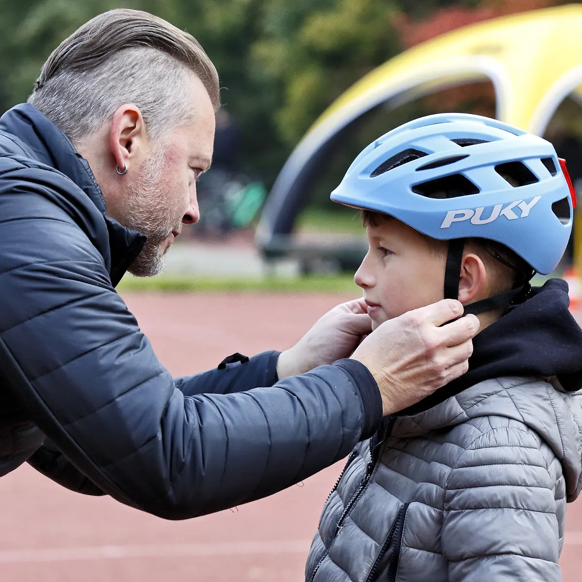 In Zusammenarbeit mit Warentest: Kinderfahrradhelme im ADAC-Test - keiner  ist "gut" - ntv.de