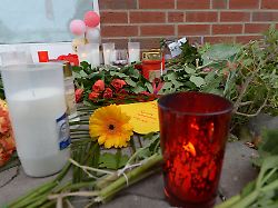 Nach 13 Jahren Haft: Täter kommt nach Mord mit rund 120 Messerstichen frei