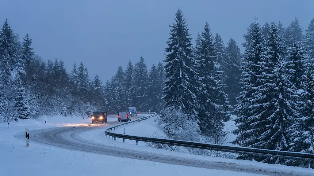 Im-Schwarzwald-hat-es-in-der-Nacht-zum-Donnerstag-wieder-geschneit