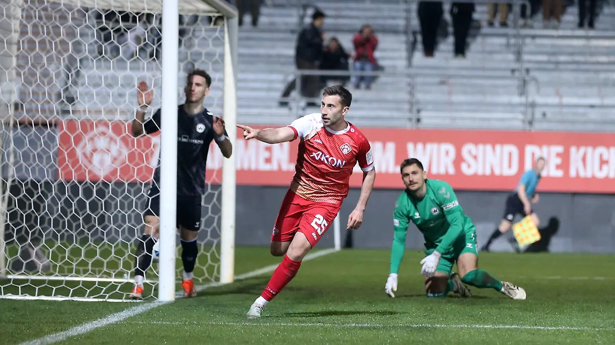 24-03-2026-FC-Wuerzburger-Kickers-SV-Wacker-Burghausen-v-li