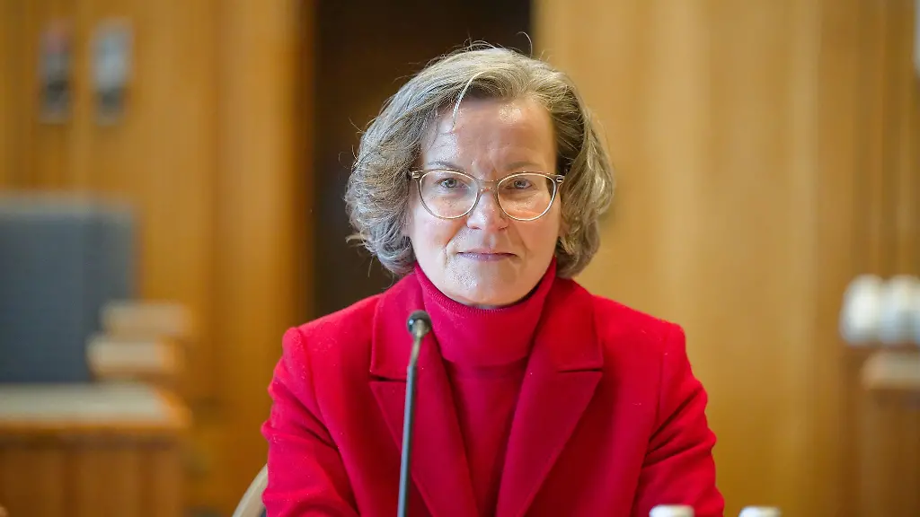 Unter-Mitarbeitern-von-Heimatministerin-Ina-Scharrenbach-CDU-sollen-laut-Spiegel-Angst-und-Schrecken-herrschen