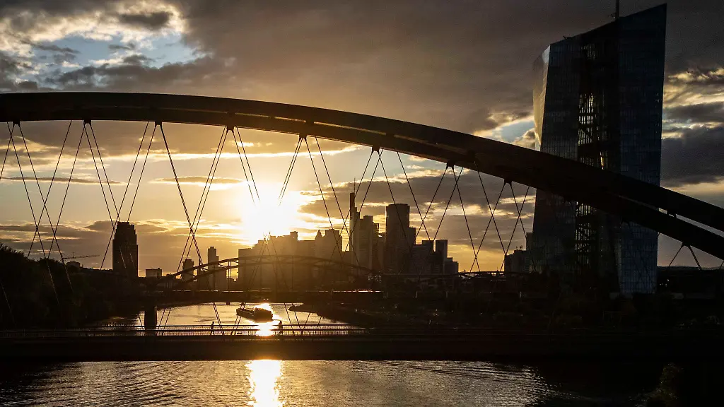 Die-laenger-werdende-Abende-locken-nach-draussen
