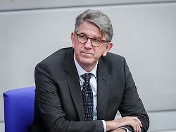 Jury-Entscheidung revidiert: Weimer steht wegen nächster Einmischung in der Kritik