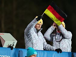 Schreckmoment bei Österreicher: Zum Abschied ihres Trainers haben die Skispringer kein Highlight in petto