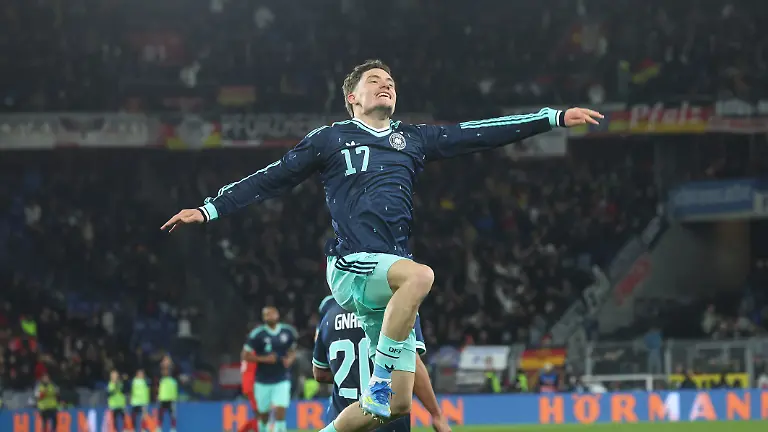 BAU-Basel-Fussball-Laenderspiel-Schweiz-vs