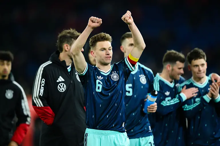Joshua-Kimmich-of-Germany-celebrates-victory-GES-Fussball-Freundschaftsspiel-Schweiz-Deutschland-27-03