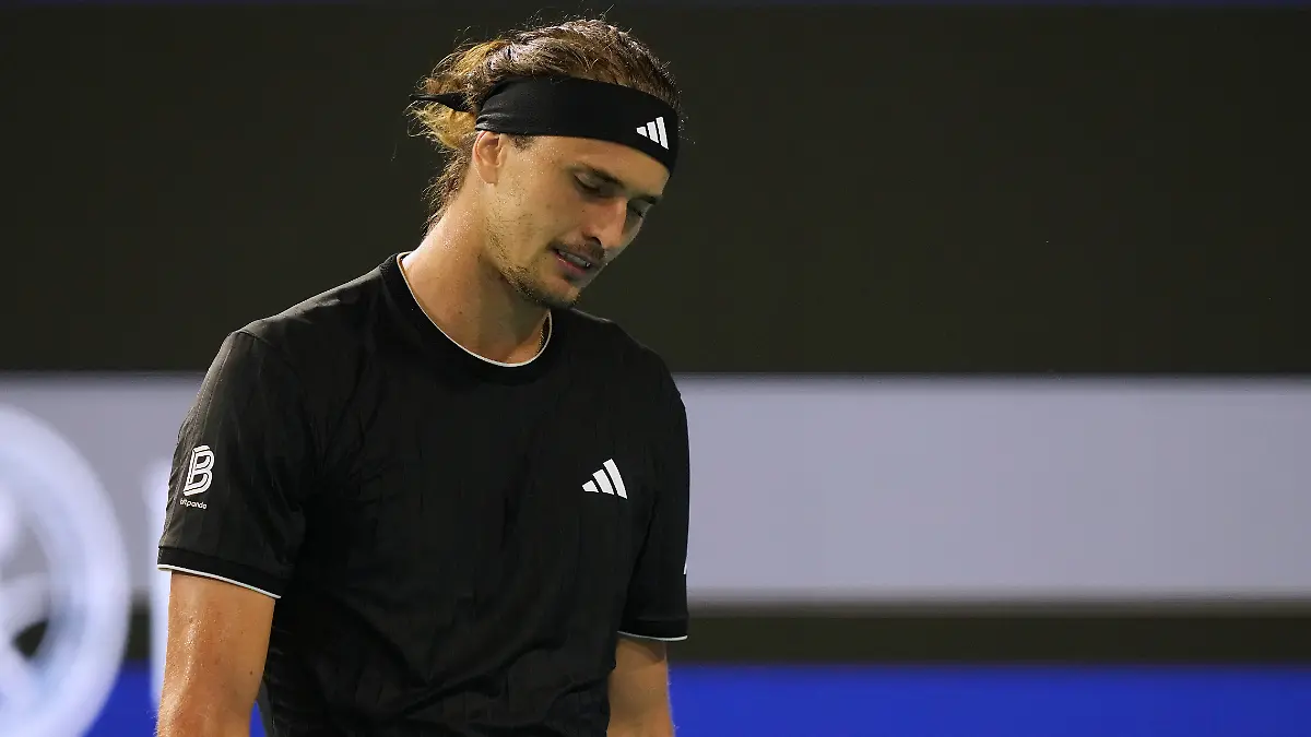 Tennis-WTA-Tour-ATP-Tour-Miami-Einzel-Maenner-Halbfinale-Alexander-Zverev-Hamburg-Jannik-Sinner-ITA-Alexander-Zverev-aus-Deutschland-reagiert-auf-einen-verpassten-Punkt-gegen-Jannik-Sinner