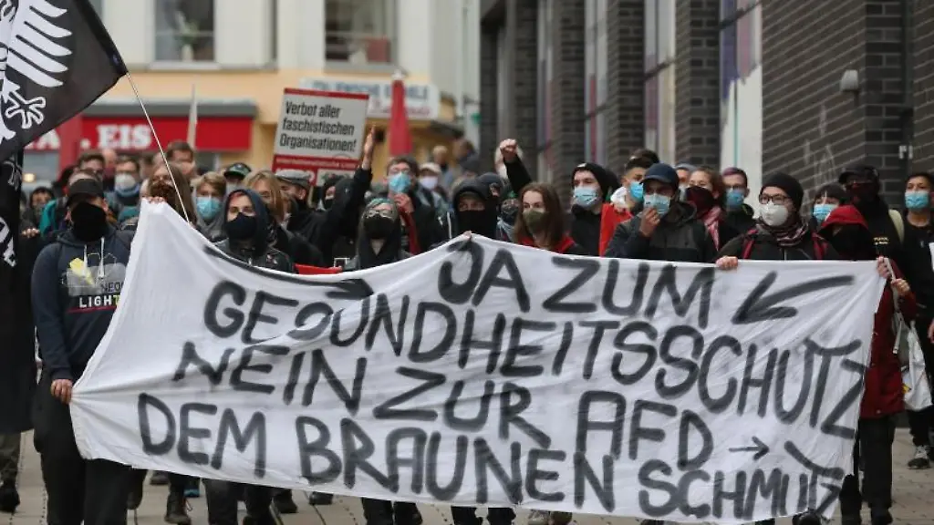Eine-Demonstration-des-Aktionsbuendnisses-Gera-gegen-Rechts