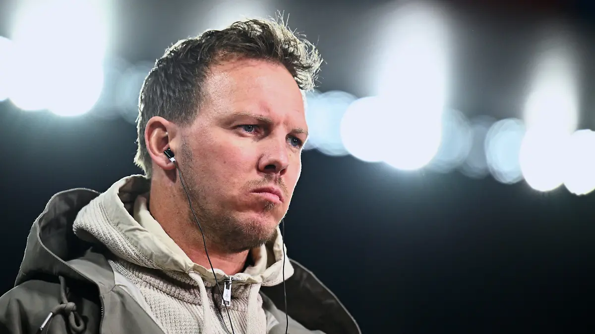 27-03-2026-Schweiz-Basel-Fussball-Maenner-Laenderspiele-Schweiz-Deutschland-St-Jakob-Park-Bundestrainer-Julian-Nagelsmann-Deutschland-steht-vor-dem-Spiel-beim-Interview-Foto-Tom-Weller-dpa-WICHTIGER-HINWEIS-Gemaess-den-Vorgaben-der-DFL-Deutsche-Fussball-Liga-bzw-des-DFB-Deutscher-Fussball-Bund-ist-es-untersagt-in-dem-Stadion-und-oder-vom-Spiel-angefertigte-Fotoaufnahmen-in-Form-von-Sequenzbildern-und-oder-videoaehnlichen-Fotostrecken-zu-verwerten-bzw-verwerten-zu-lassen