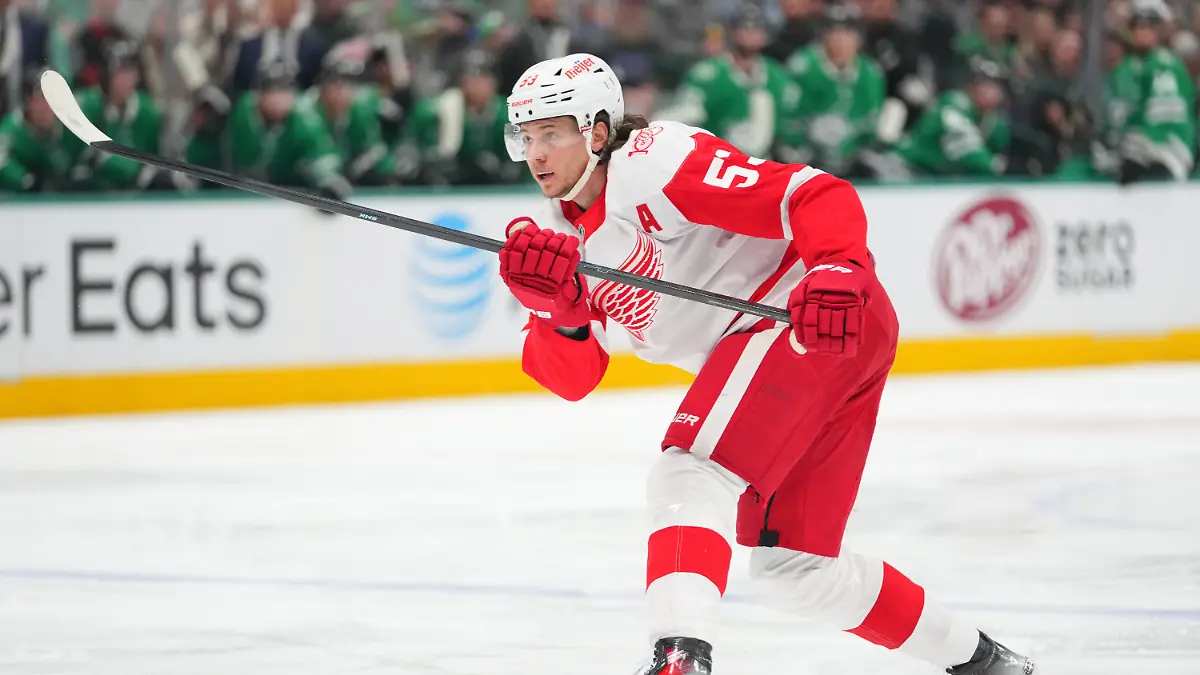 Detroit-Red-Wings-defenseman-Moritz-Seider-watches-his-shot-against-the-Dallas-Stars-during-the-second-period-of-an-NHL-hockey-game-Saturday-March-14-2026-in-Dallas