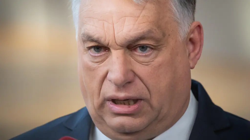 Hungary-s-Prime-Minister-Viktor-Orban-speaks-to-journalists-as-he-arrives-prior-to-the-European-summit-meeting-in-Brussels-Belgium-on-March-19-2026-The-summit-will-address-the-military-escalation-in-the-Middle-East-and-the-situation-in-Iran-including-its-consequences-on-the-European-Union-in-terms-of-energy-prices-and-energy-security