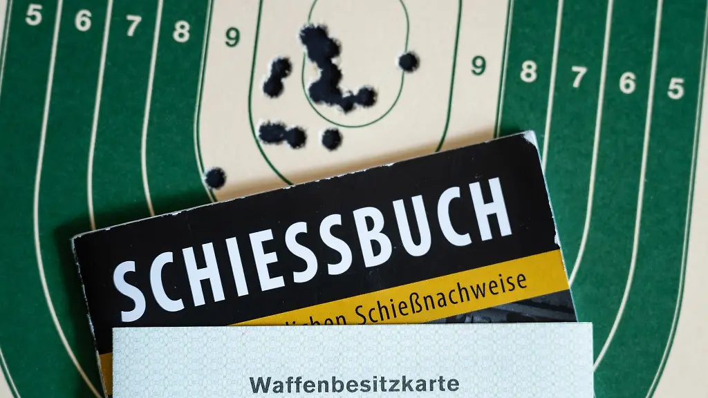 Reichsbuerger-leugnen-die-Existenz-der-Bundesrepublik-Deutschland-und-lehnen-die-staatliche-Rechtsordnung-ab