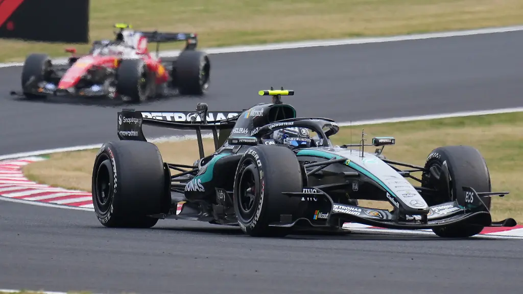 Mercedes-driver-Kimi-Antonelli-of-Italy-steers-his-car-during-the-Japanese-Formula-One-Grand-Prix-at-Suzuka-in-central-Japan-Sunday-March-29-2026