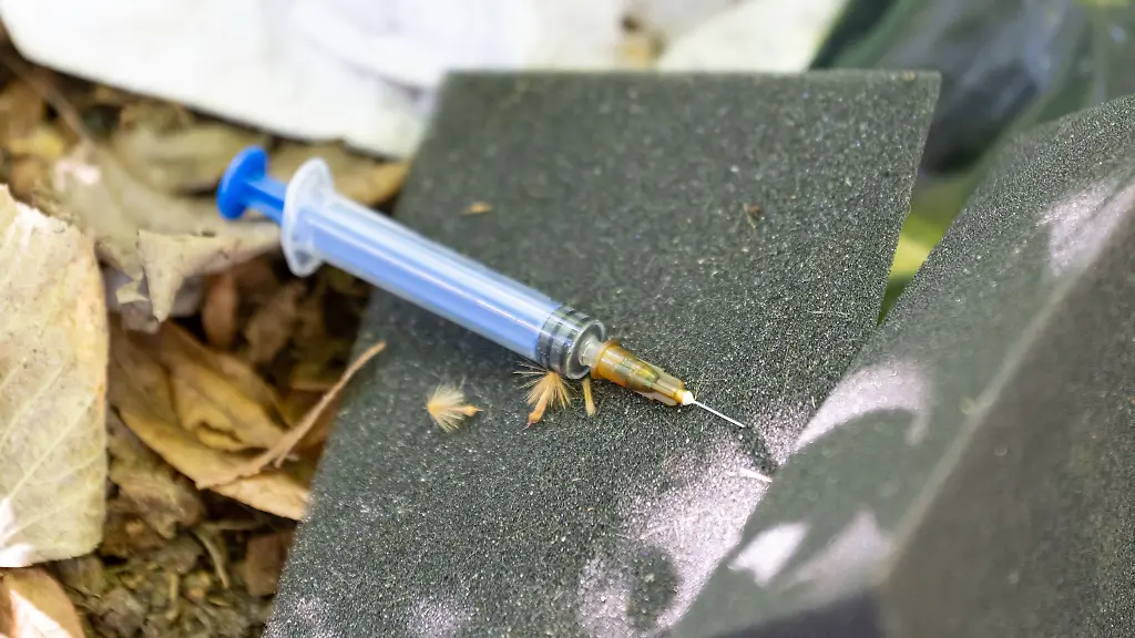 Verwahrlosung-Unrat-und-benutzte-Spritzen-Die-Zustaende-in-einem-Kreuzberger-Hochhaus-sind-einem-Bericht-der-Bild-Zeitung-zufolge-schlimm