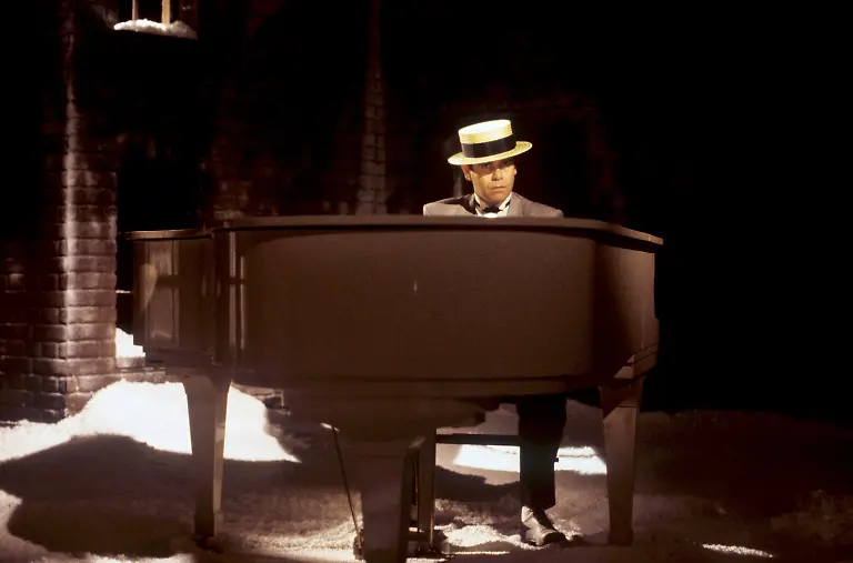 Elton-John-aufgenommen-am-20-06-1983-in-Koeln