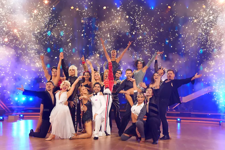 Der-Eroeffnungstanz-RTL-Tanzshow-Let-s-Dance-in-Koeln-290326