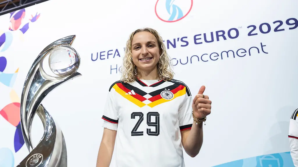 Kapitaenin-der-deutschen-U23-Nationalmannschaft-Vanessa-Diehm