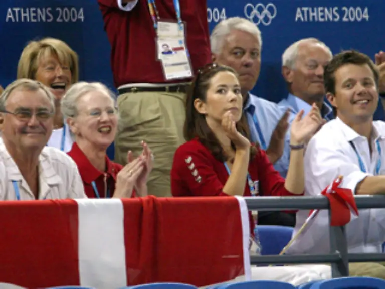 Bei-den-Olympischen-Spielen-2004-in-Athen-feuerten-sie-ihre-Mannschaften-an
