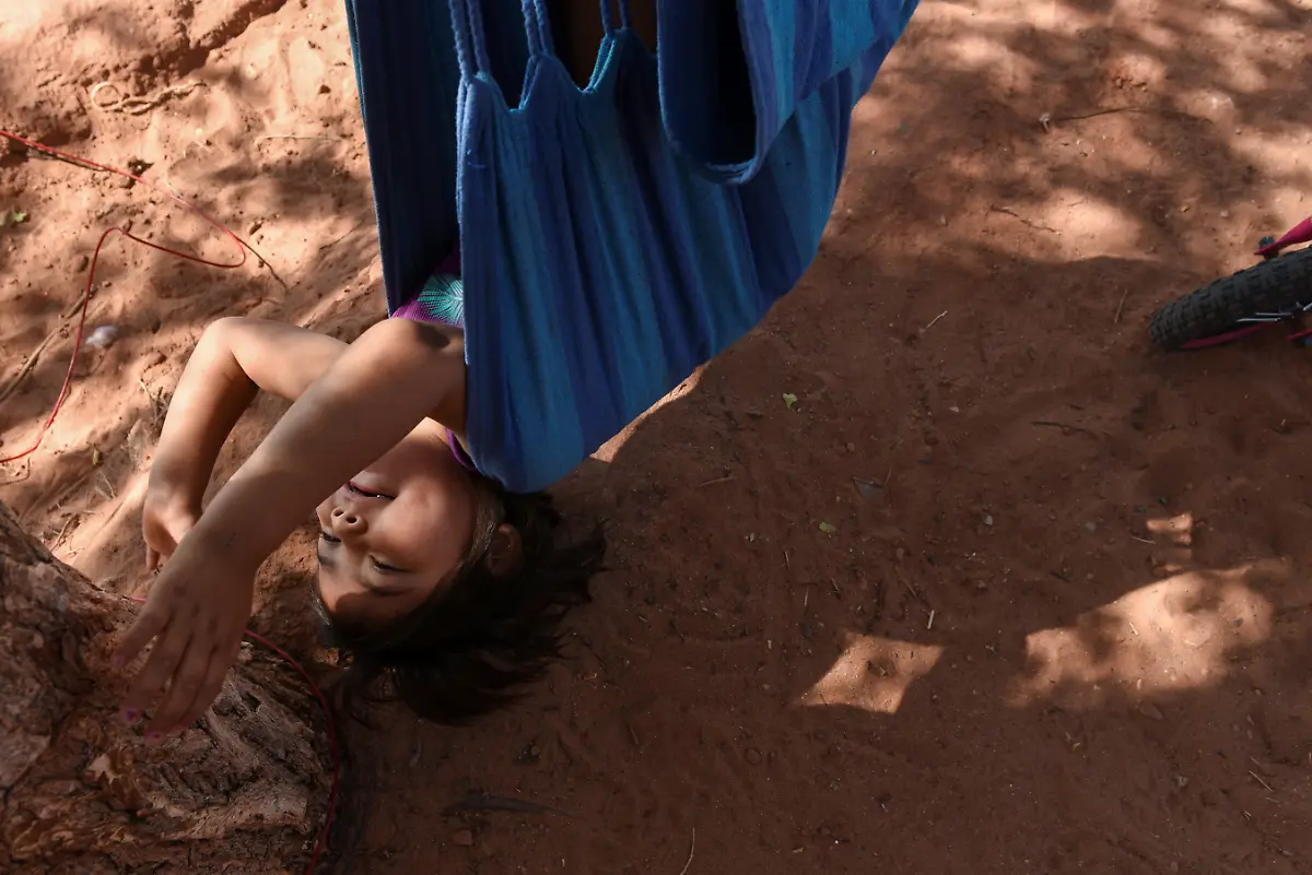 2020-10-05T130124Z-598001466-RC2DCJ93RXNR-RTRMADP-3-CLIMATE-CHANGE-USA-NAVAJO