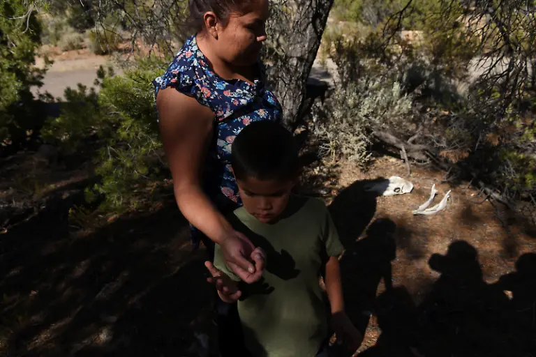 2020-10-05T130125Z-1487688691-RC2DCJ9C602J-RTRMADP-3-CLIMATE-CHANGE-USA-NAVAJO