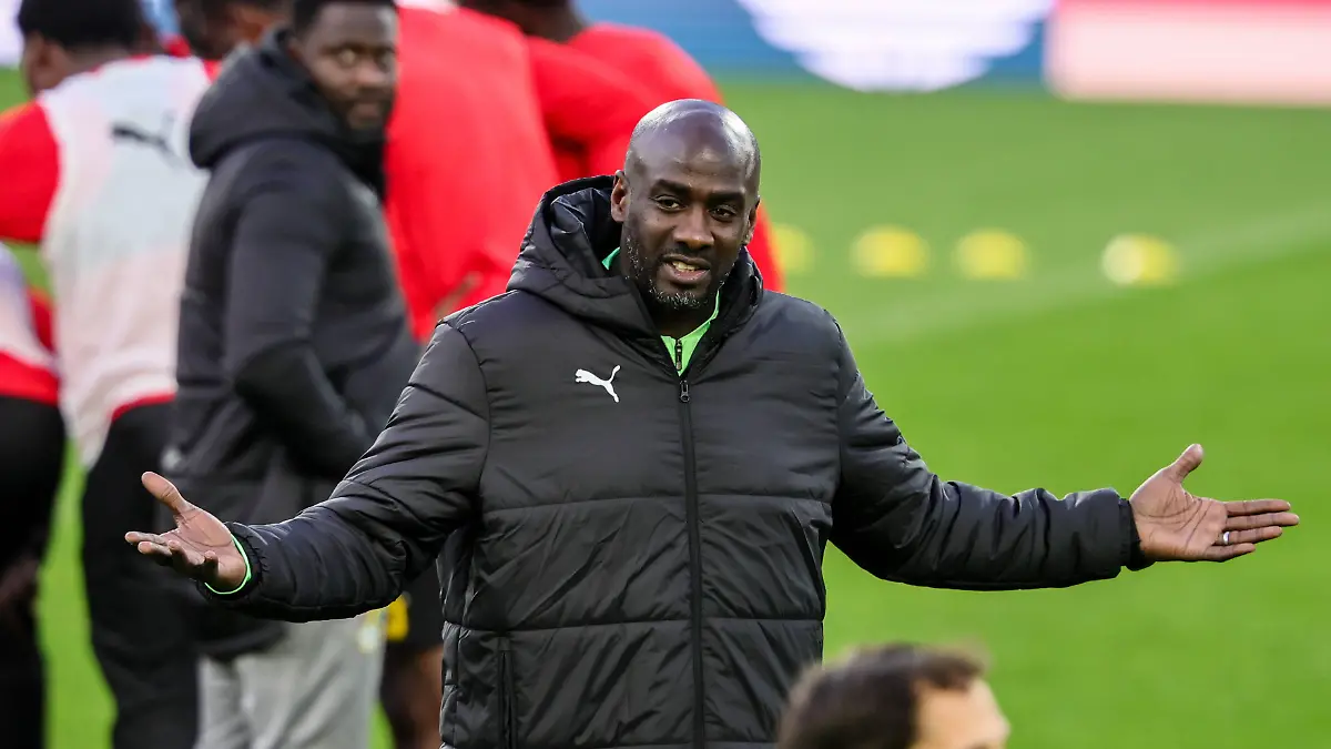 Soccer-International-Friendly-Laenderspiel-Nationalmannschaft-Ghana-training-session-Ghanas-national-soccer-head-coach-Otto-Addo-gestures-during-a-training-session-of-the-team-in-Stuttgart-Germany-29-March-2026-Ghana-will-face-Germany-in-a-friendly-soccer-match-on-30-March-2026-in-Stuttgart