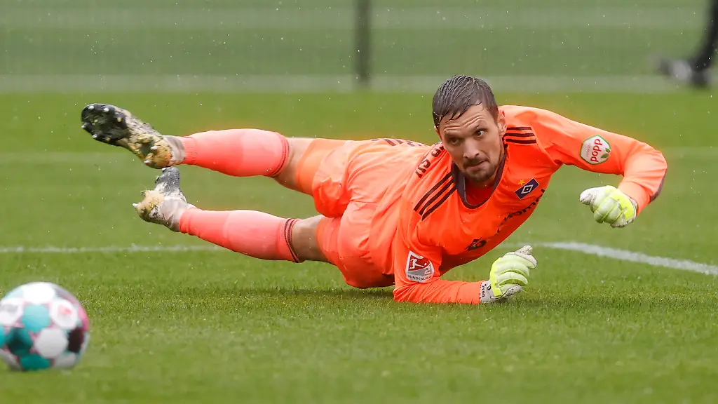 e4d955a0f2214cc80aae7320c30bc2e8