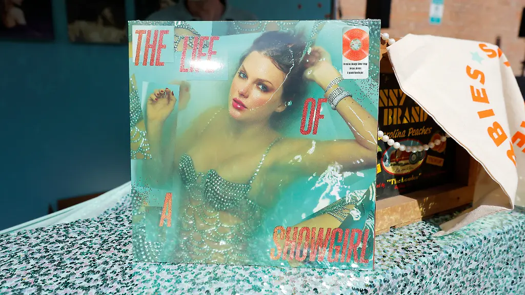 NASHVILLE-TENNESSEE-OCTOBER-03-A-general-view-of-a-Nashville-area-Starbucks-that-has-been-transformed-into-a-Starbies-pop-up-celebrating-the-release-of-Taylor-Swift-s-new-album-The-Life-Of-A-Showgirl-on-October-03-2025-in-Nashville-Tennessee