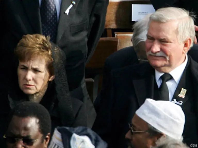 Aus-dem-Heimatland-Johannes-Pauls-der-ehemalige-polnische-Praesident-Lech-Walesa-und-seine-Ehefrau-Danuta