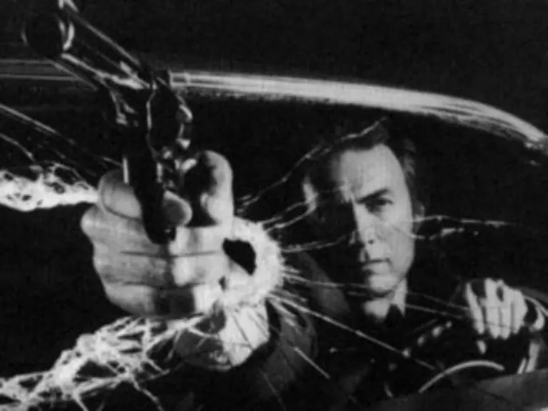 Im-Gegensatz-zu-seinen-Filmfiguren-fuehrt-Eastwood-inzwischen-ein-ruhiges-Leben-Mit-seiner-Frau-Dina-Ruiz-einer-ehemaligen-Journalistin-die-nur-ein-Jahr-juenger-ist-als-seine-aelteste-Tochter-Kimber-und-der-gemeinsamen-Tochter-Morgan