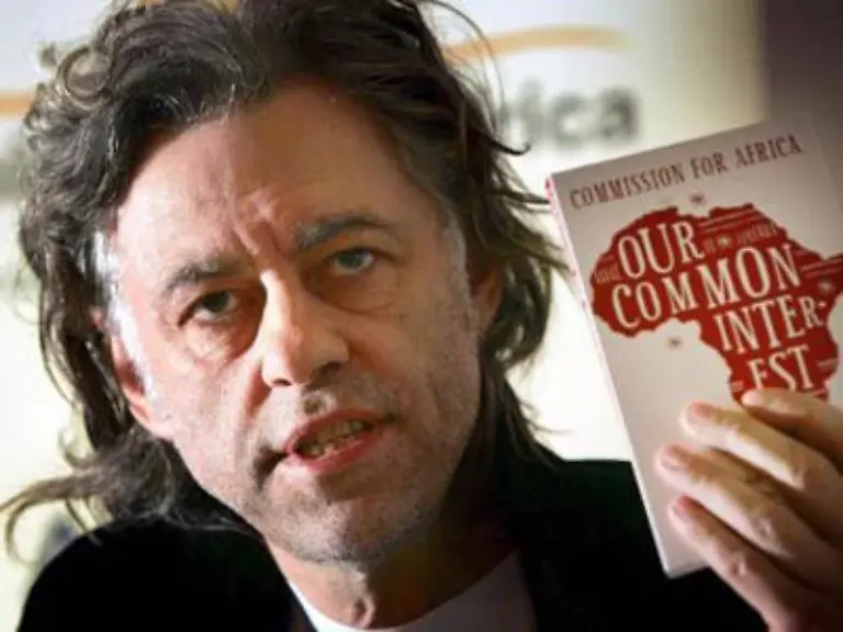 Der-unrasierte-ungekaemmte-und-oft-raubeinige-Ire-hat-es-mal-wieder-geschafft-Ueber-20-Jahre-nach-dem-Erfolg-des-Live-Aid-Konzerts-hat-Bob-Geldof-50