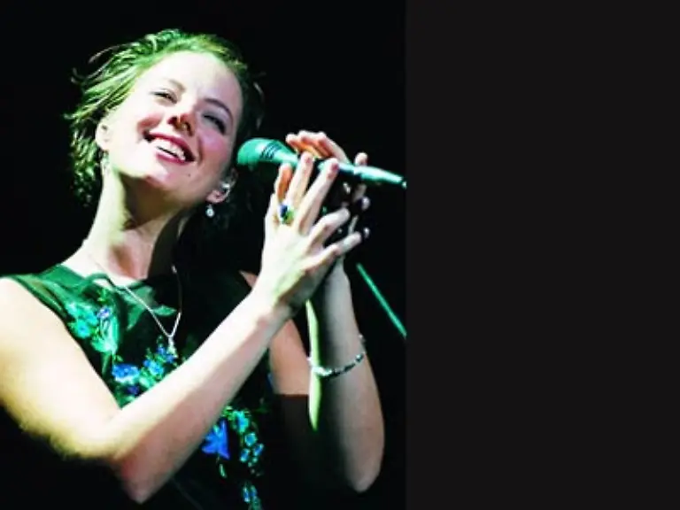 Auch-Sarah-McLachlan-unterstuetzt-die-Aussage-Bob-Geldofs-Dies-ist-erst-der-Anfang-eines-langen-Marschs-fuer-Gerechtigkeit