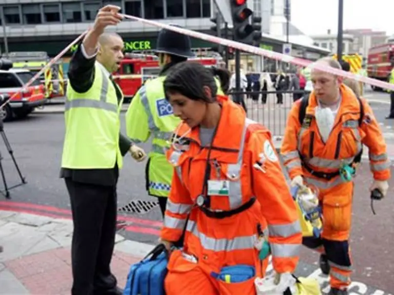 In-dem-Chaos-das-in-den-Stunden-nach-den-Anschlaegen-in-London-herrschte-waren-Ausmass-und-Folgen-zunaechst-nicht-klar