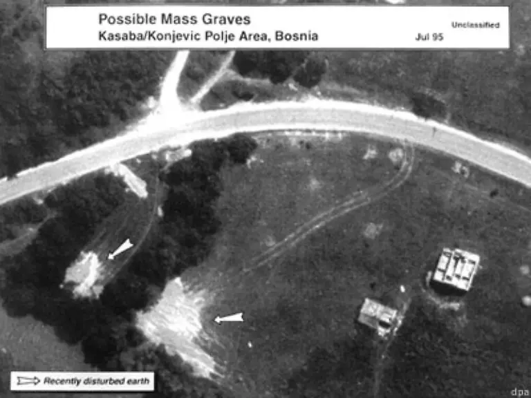 Bis-jetzt-wurden-42-Massengraeber-entdeckt