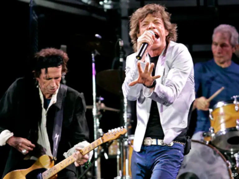 Zum-Auftakt-ihrer-A-Bigger-Bang-Tour-rockten-Mick-Jagger-Co-im-Bostoner-Fenway-Park-Stadion