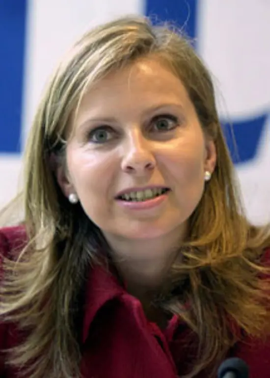 Christine-Licci-arbeitete-sich-zielstrebig-in-Richtung-Chefsessel-bei-der-HypoVereinsbank-HVB-vor-Sie-brachte-erst-das-Privatkundengeschaeft-der-Citibank-auf-Vordermann-Dann-versuchte-die-Managerin-des-Jahres-2003-ihr-Glueck-als-Privatkundenvorstand-bei-der-HVB-Medienberichten-zufolge-will-sie-dort-kuendigen-aber-das-wird-sicher-nicht-das-Karriereende-sein