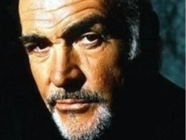 doch-er-schaffte-es-sich-vom-Bond-Image-zu-loesen-Zum-Beispiel-in-The-Untouchables-von-Brian-de-Palma