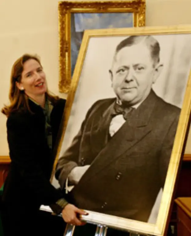 Hubertine-Underberg-Ruder-ist-die-oberste-Hueterin-des-Underberg-Rezeptes-Die-studierte-Mikrobiologin-war-die-erste-Wahl-ihres-Vaters-Emil-fuer-die-Firmenspitze-1990-gerade-28-Jahre-jung-erbte-sie-das-160-Jahre-alte-Familienunternehmen-Die-Magenbitter-Firma-hat-etwa-1-000-Mitarbeiter-und-macht-500-Mio-Euro-Umsatz