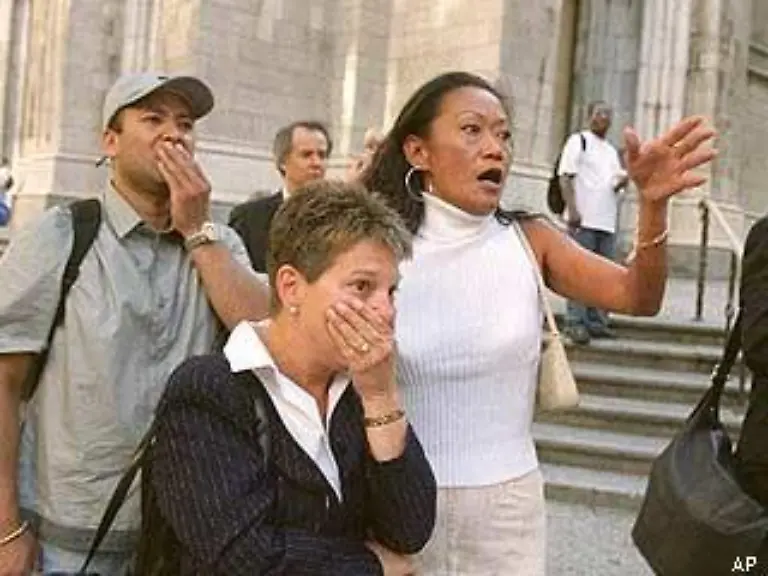 Die-Menschen-in-Manhattan-koennen-nicht-fassen-was-passiert-ist